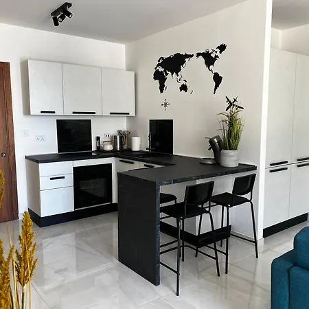 Seaview Three-O-Two Apartment St. Paul's Bay Exterior photo